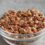 MEDIUM HALVED PECAN - 30 lb